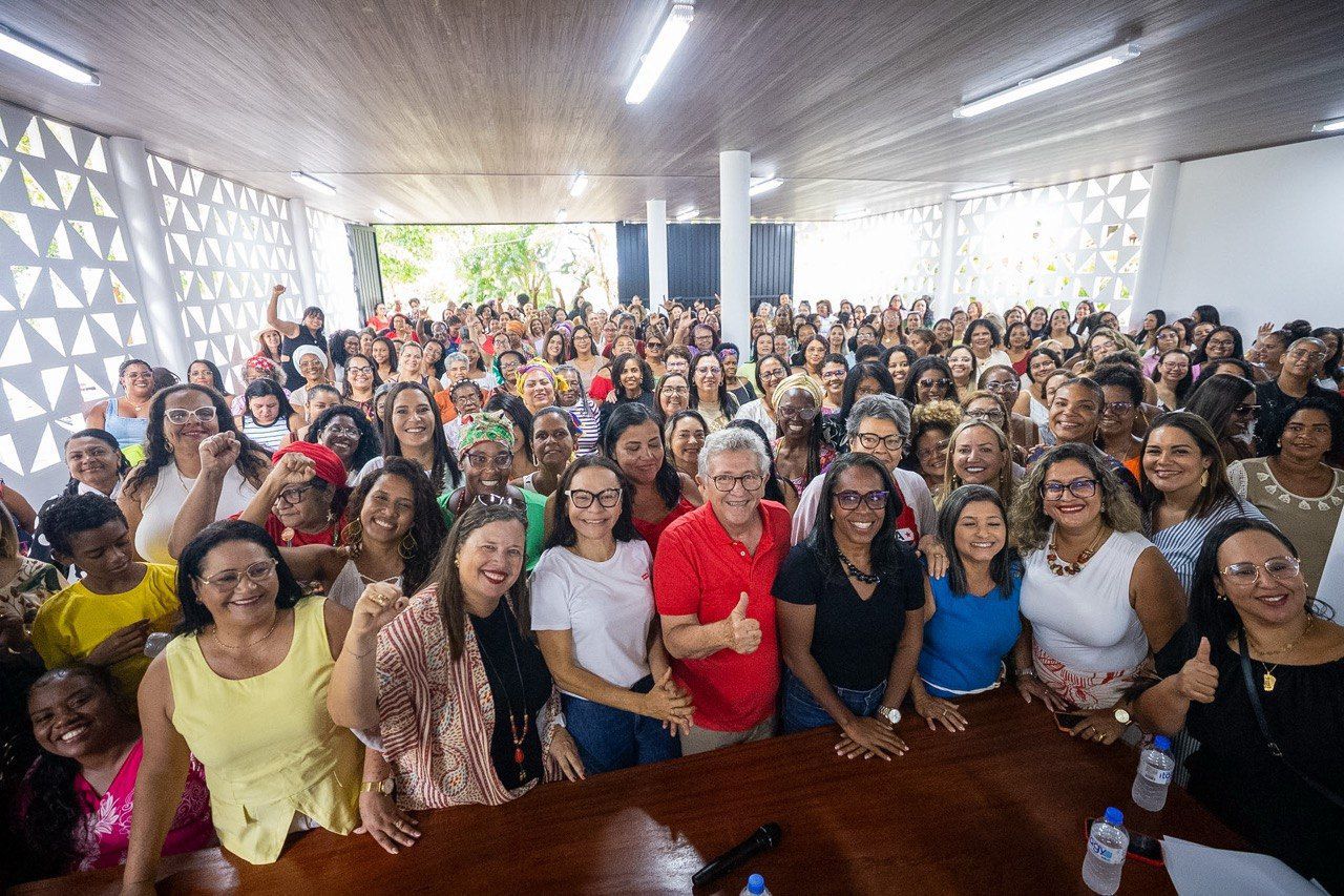 Movimento contra feminicídio sendo realizado por Ivoneide Caetano