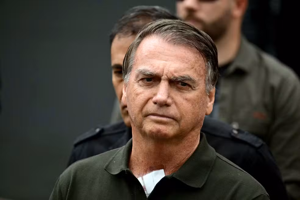 Imagem de Bolsonaro na cadeia
