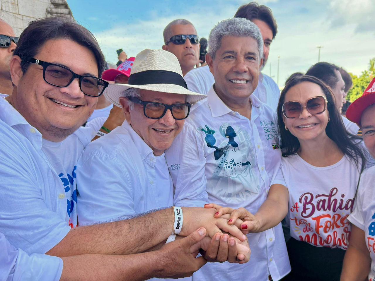 Imagem de Caetano, prefeito de Camaçari