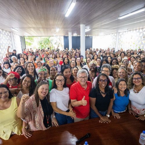 Movimento contra feminicídio sendo realizado por Ivoneide Caetano