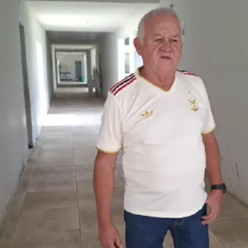 Ex-prefeito de Pau Brasil começa a cumprir pena comunitária 15 anos após condenação
