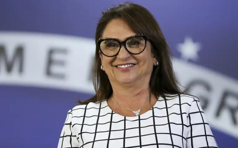 Petistas contestam filiação de Kátia Abreu ao PT no Tocantins