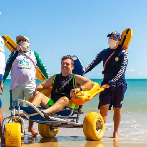 Brasil amplia opções de praias e parques acessíveis para pessoas com deficiência