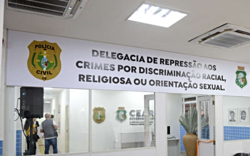 Turista é presa em Salvador após ataque racista contra comerciante no Pelourinho