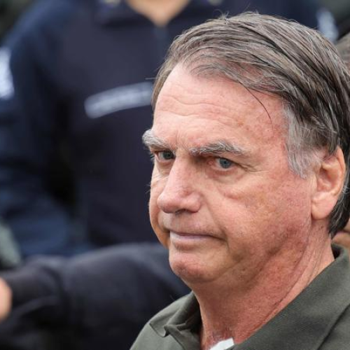 Gilmar Mendes rejeita pedido de prisão domiciliar feito em favor de Bolsonaro