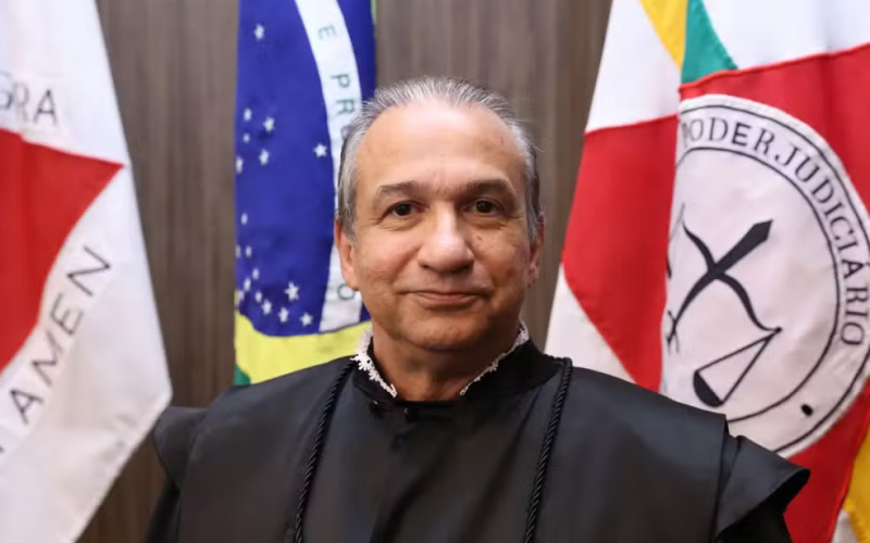 Desembargador Afastado por Denúncias de Abuso Sexual Mantém Salário Integral