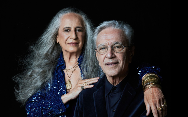 Caetano Veloso e Maria Bethânia conquistam Grammy com álbum ao vivo