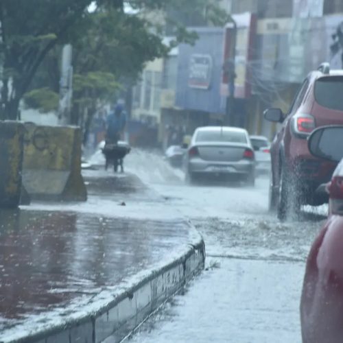 Chuvas intensas afetam Salvador nesta quarta-feira