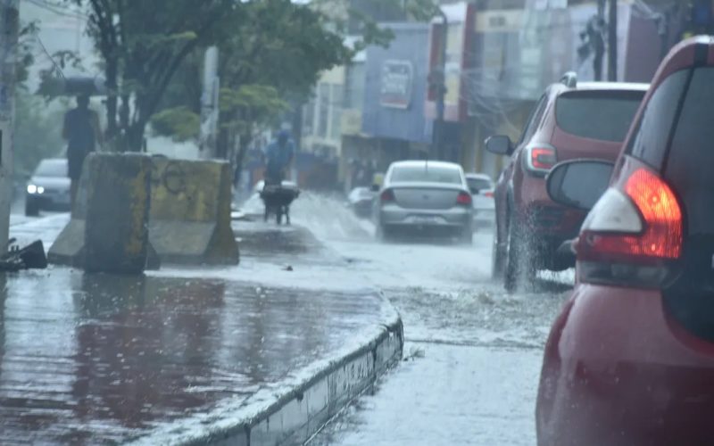 Chuvas intensas afetam Salvador nesta quarta-feira
