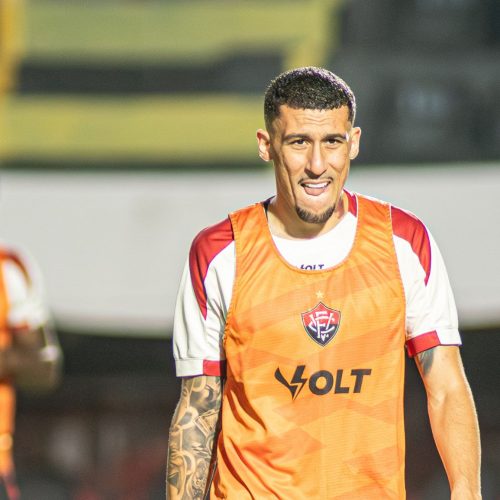 Vitória enfrenta Flamengo sem Gabriel Baralhas na Copa do Brasil